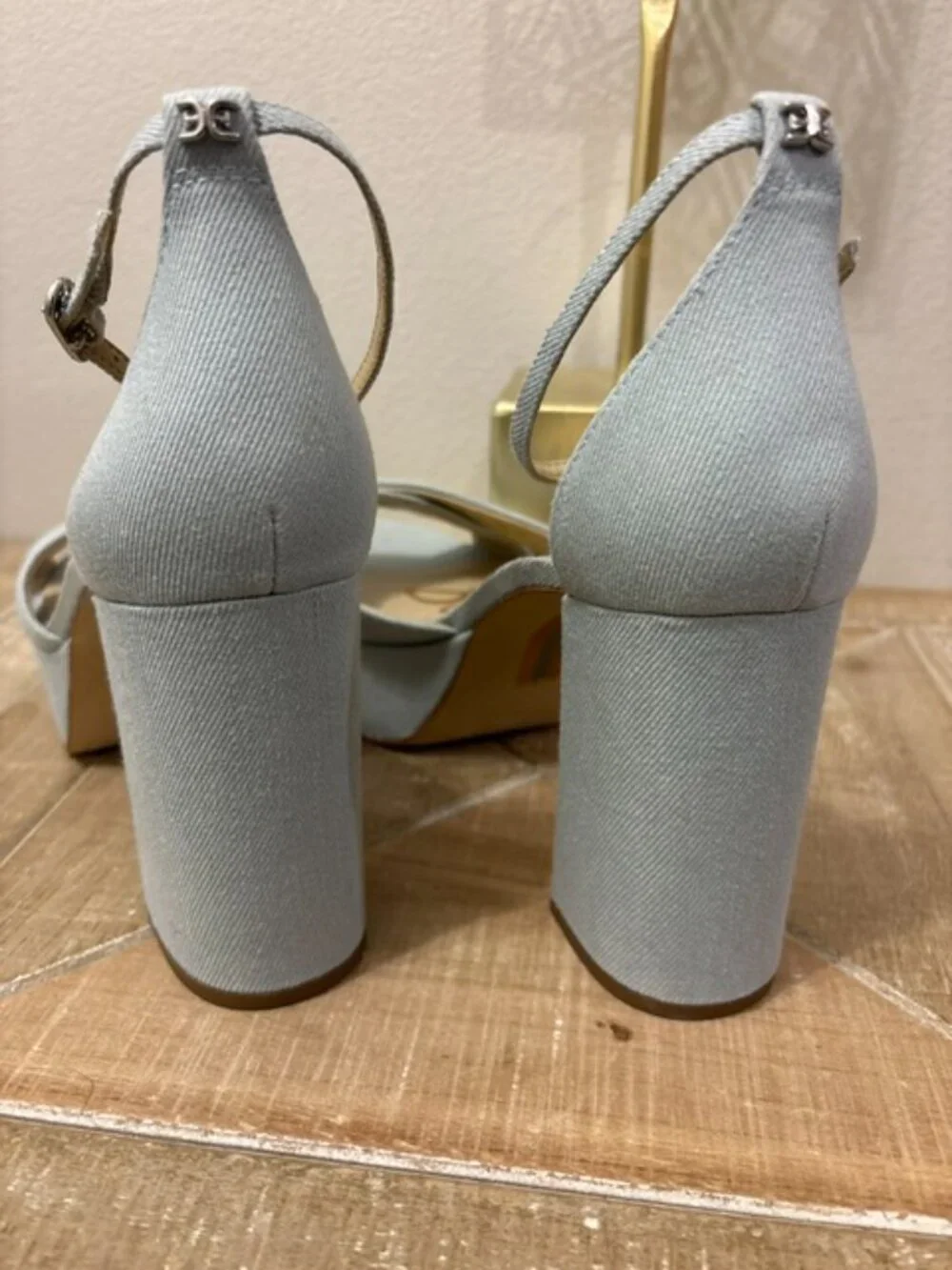 NWOT Sam Edelman Jullian Light Blue Platform Sandals Size 8.5